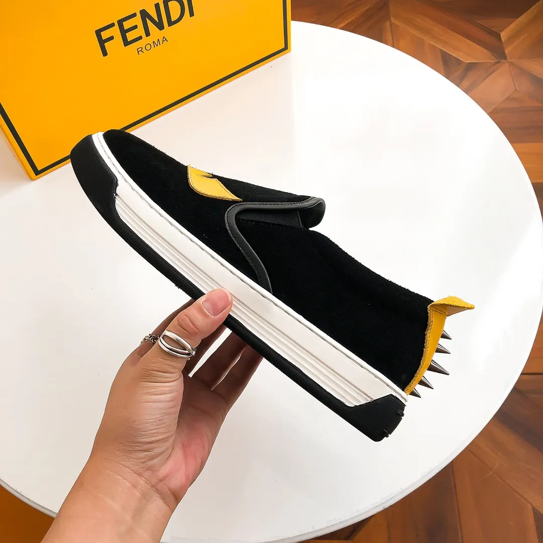 Factory price: 380💰 FENDI* Fendi Classic Shoe Series F Family Little Monster The upper is made of high-quality frosted cowhide, the sheepskin lining is soft and comfortable, the open-molded outsole is a versatile fashion men's shoe, size 38-44